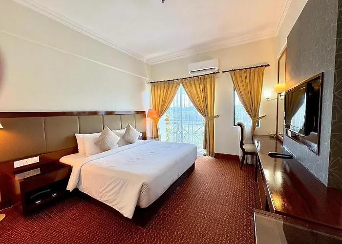 Putra Brasmana Hotel