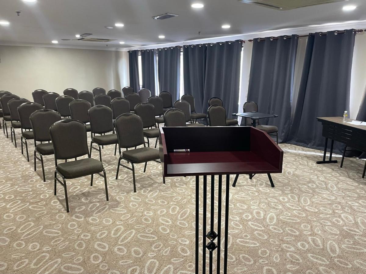 Putra Brasmana Hotel