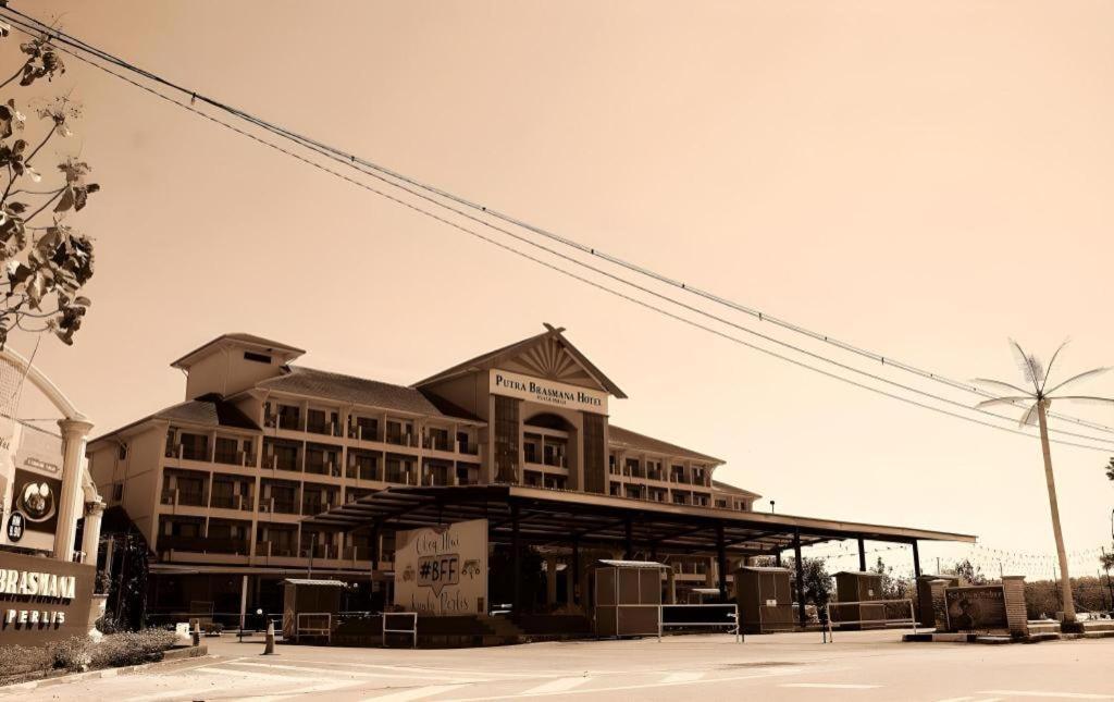 Hotel Putra Brasmana 2*