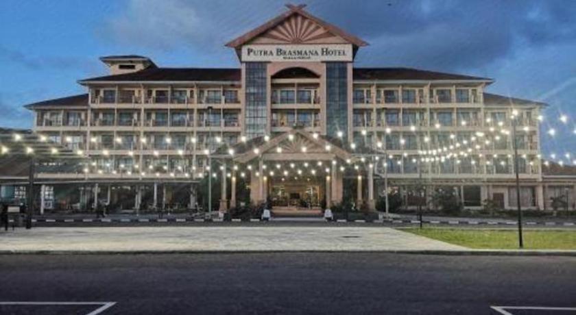 Putra Brasmana Hotel